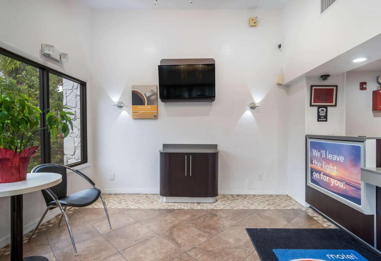 Motel 6-Fort Myers, Fl North Fort Myers Bagian luar foto