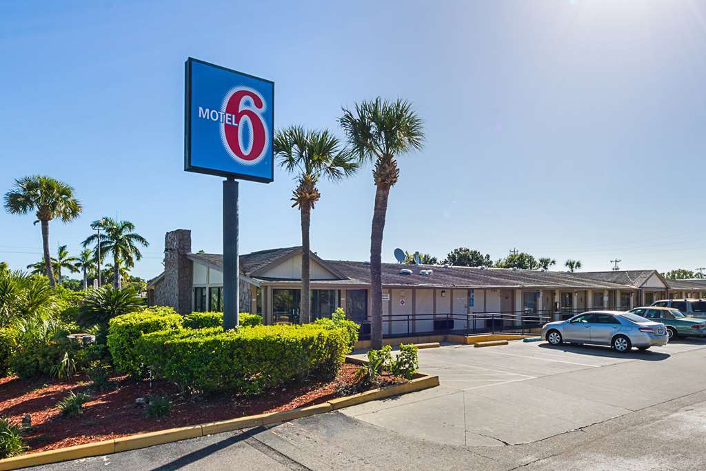 Motel 6-Fort Myers, Fl North Fort Myers Bagian luar foto